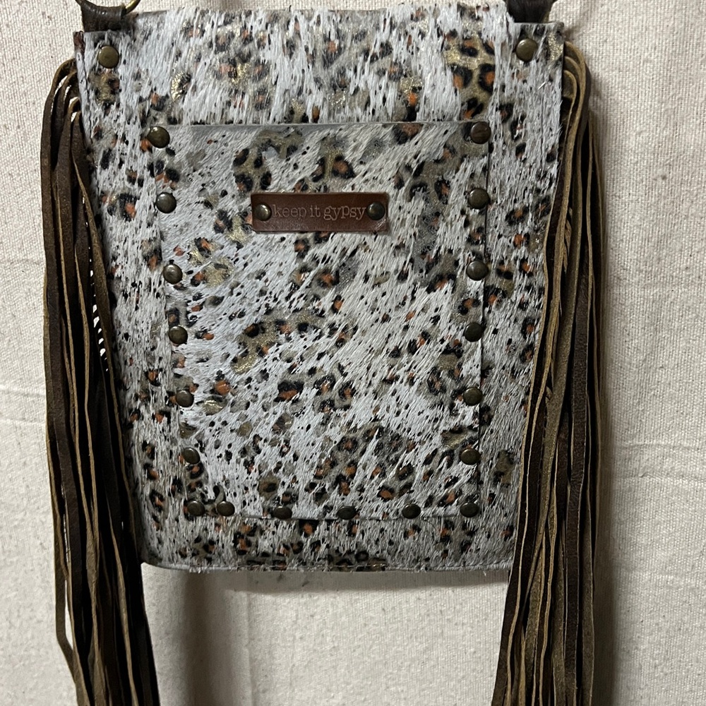 Keep It Gypsy Cowhide Fringe Crossbody Bag and wallet - Picture 7 of 11
